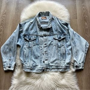 Levi’s Vintage 1980’s Acid Wash Trucker Jacket 75068